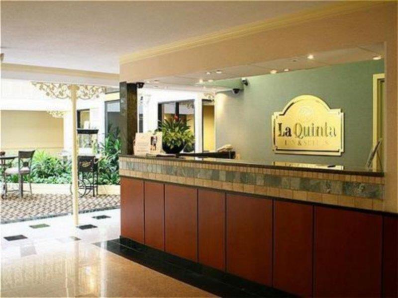 Готель La Quinta By Wyndham Atlanta Airport South College Park Екстер'єр фото
